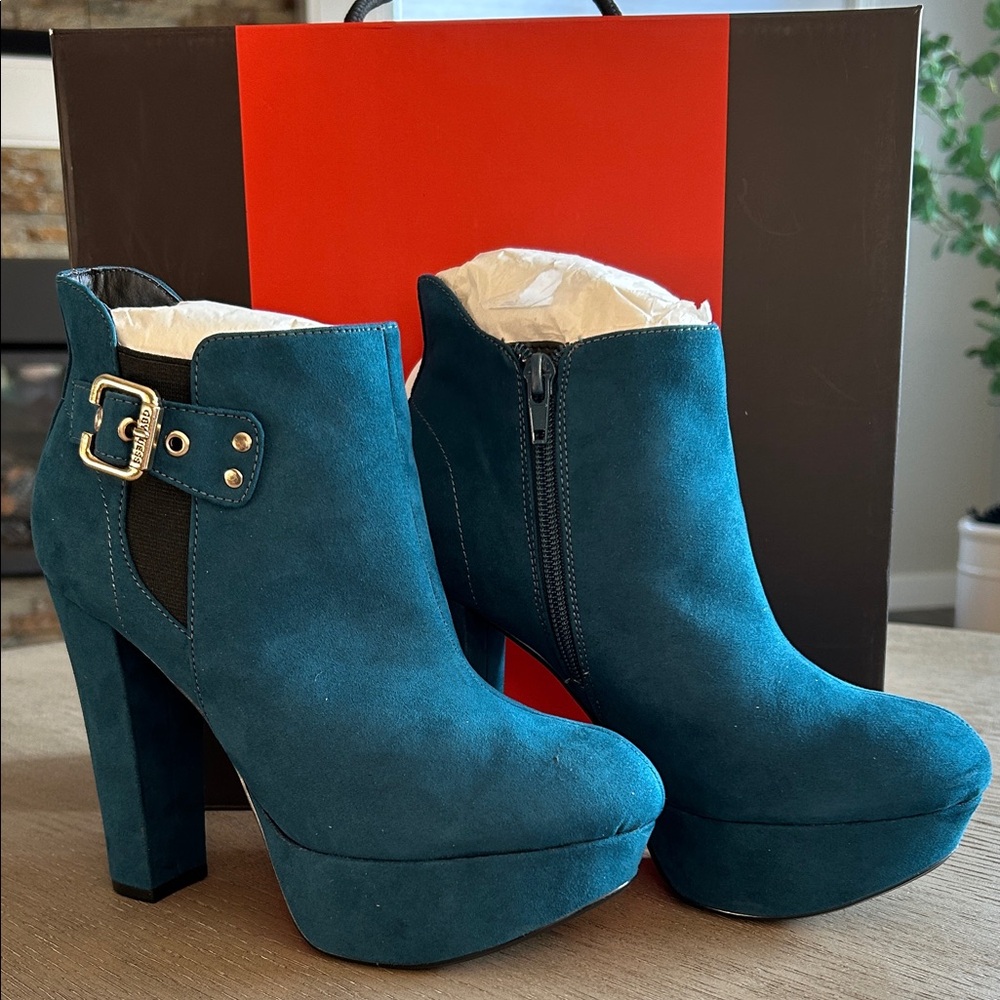 NWT Guess Teal Heeled Boots with Buckle